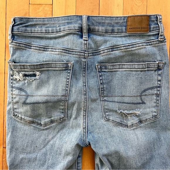 American Eagle Women’s Size 6 distressed slim straight crop jeans - Picture 5 of 6